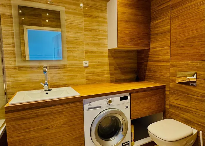 아파트 Shiraz Park